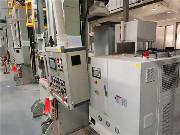 低溫冷熱一體機沒有水源如何實現降溫？來了解風冷冷熱一體機