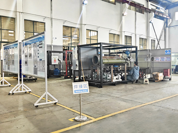 91羞羞免费网站機械：焊接作業區