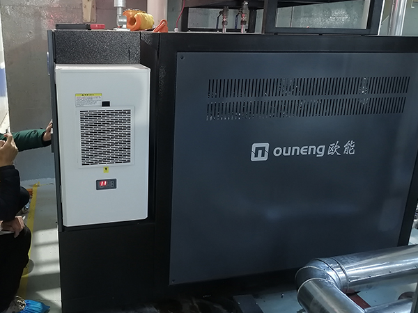 反應釜定製油加熱器2