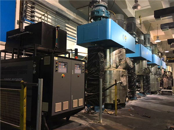 溫度對橡膠硫化的影響有哪些「91羞羞免费网站機械」采用運油式油溫機有效控製