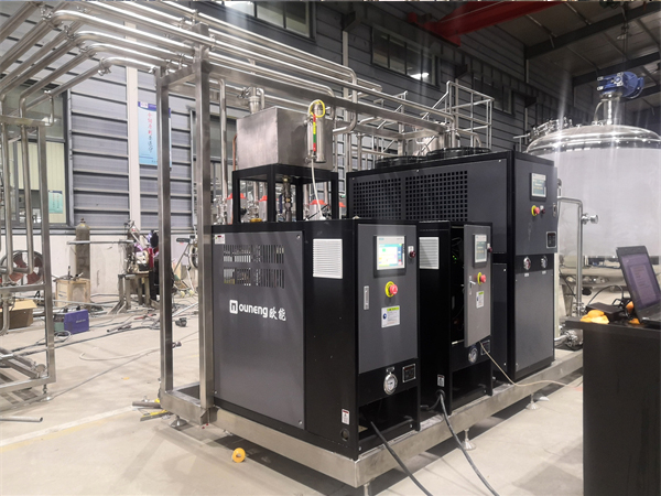 醫藥用高低溫一體機在製藥設備中的應用，控製反應釜的溫度