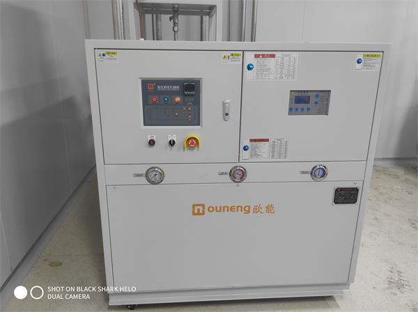 化工製藥行業冷水機怎麽選配？