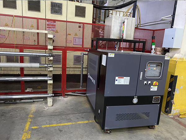 輥筒用高溫油溫機助力輥筒控溫，控製薄膜溫度