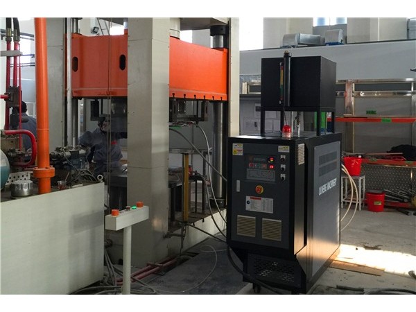 模壓製品有流痕溫度不均勻怎麽辦？「91羞羞免费网站機械」油溫機幫您解決