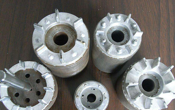 壓鑄模具恒溫控製