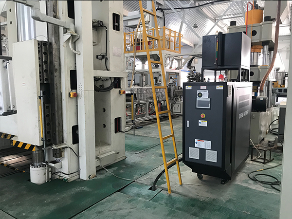 複合材料部件成型，使用碳纖維成型羞羞在线视频控溫效果好